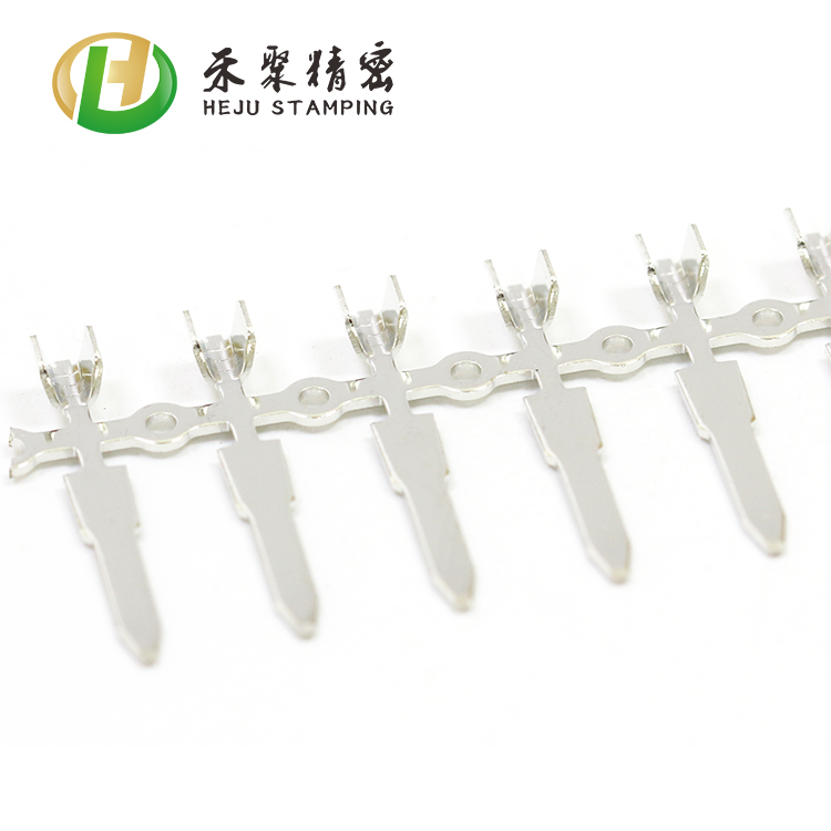 連接器端子、卡類端子、端子